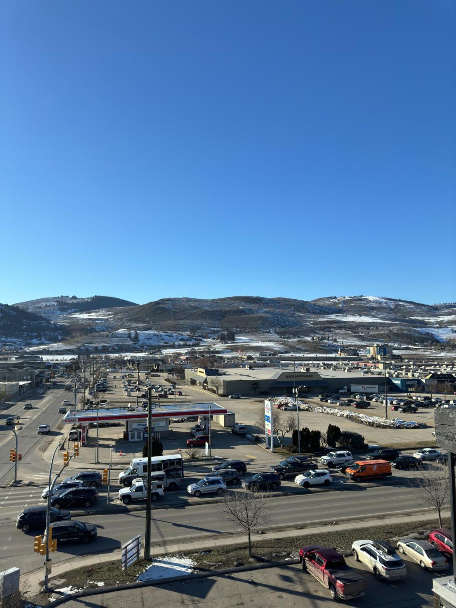 Divya Sutra Plaza And Conference Centre, Vernon, Bc المظهر الخارجي الصورة
